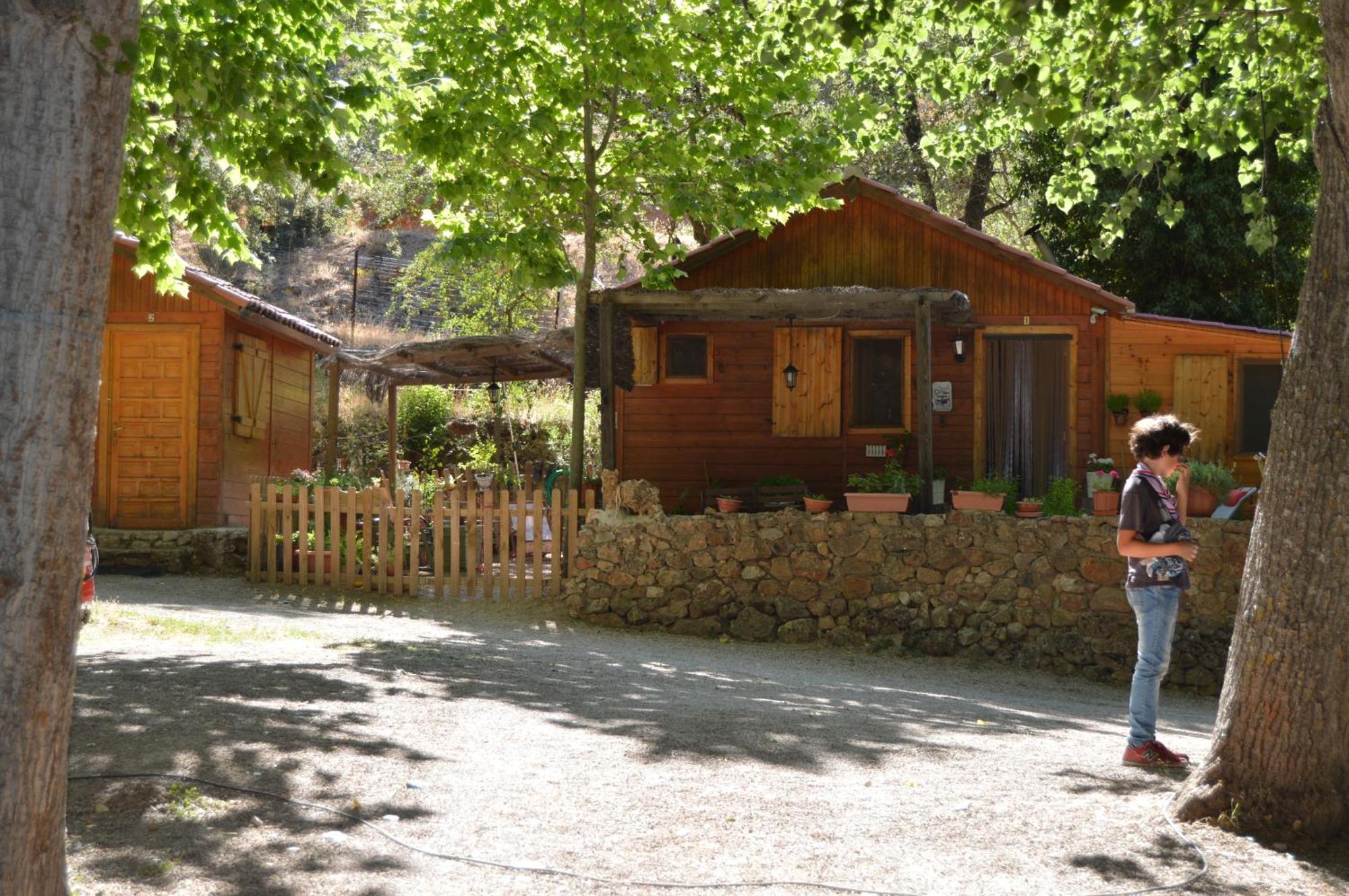 Cabanas Camping Sierra De Penascosa المظهر الخارجي الصورة