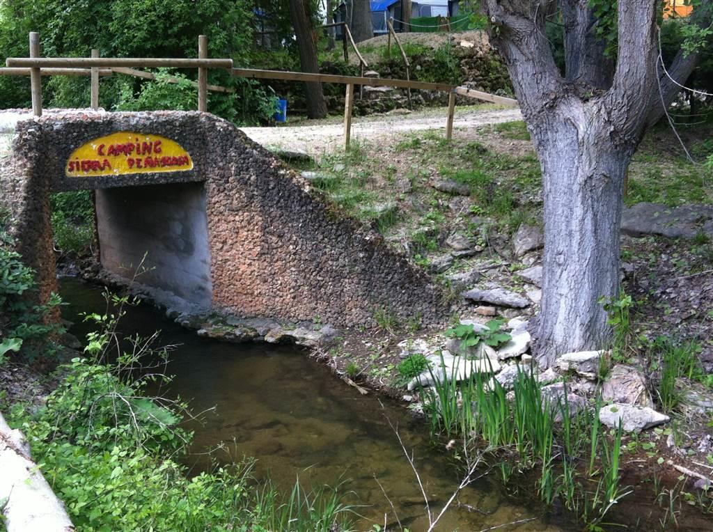 Cabanas Camping Sierra De Penascosa المظهر الخارجي الصورة