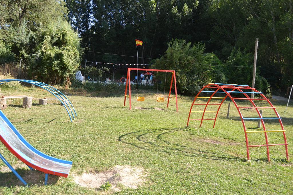 Cabanas Camping Sierra De Penascosa المظهر الخارجي الصورة