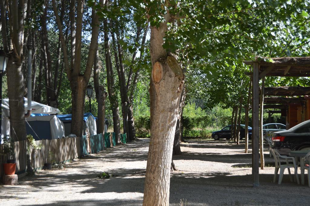 Cabanas Camping Sierra De Penascosa المظهر الخارجي الصورة