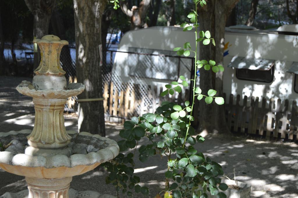 Cabanas Camping Sierra De Penascosa المظهر الخارجي الصورة